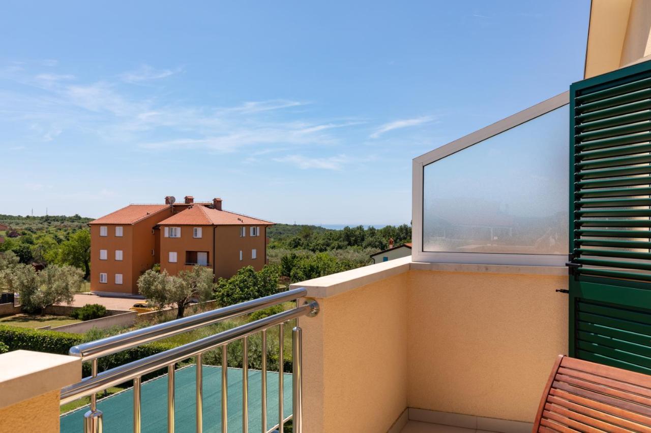 B&B Villa Oasa 1 罗维尼 外观 照片