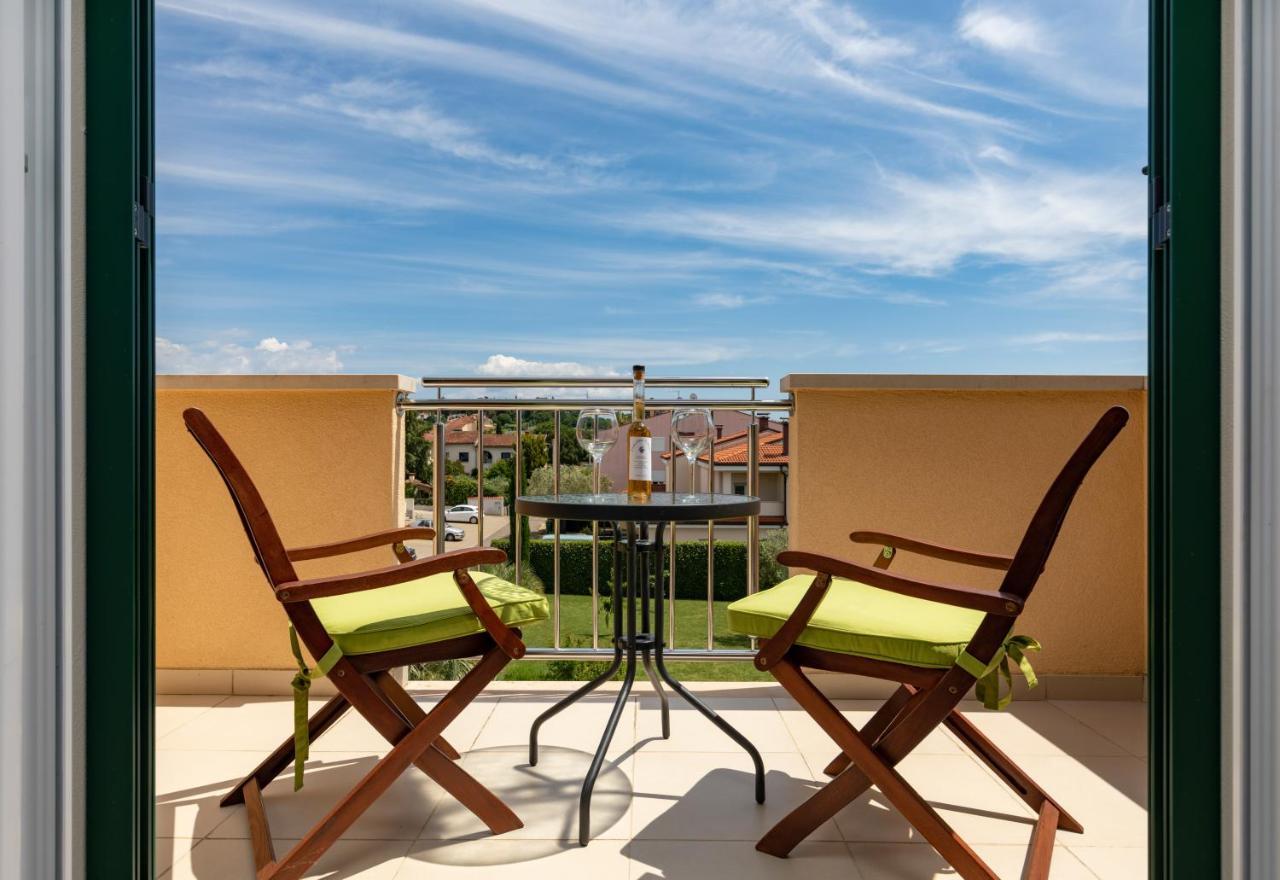 B&B Villa Oasa 1 罗维尼 外观 照片