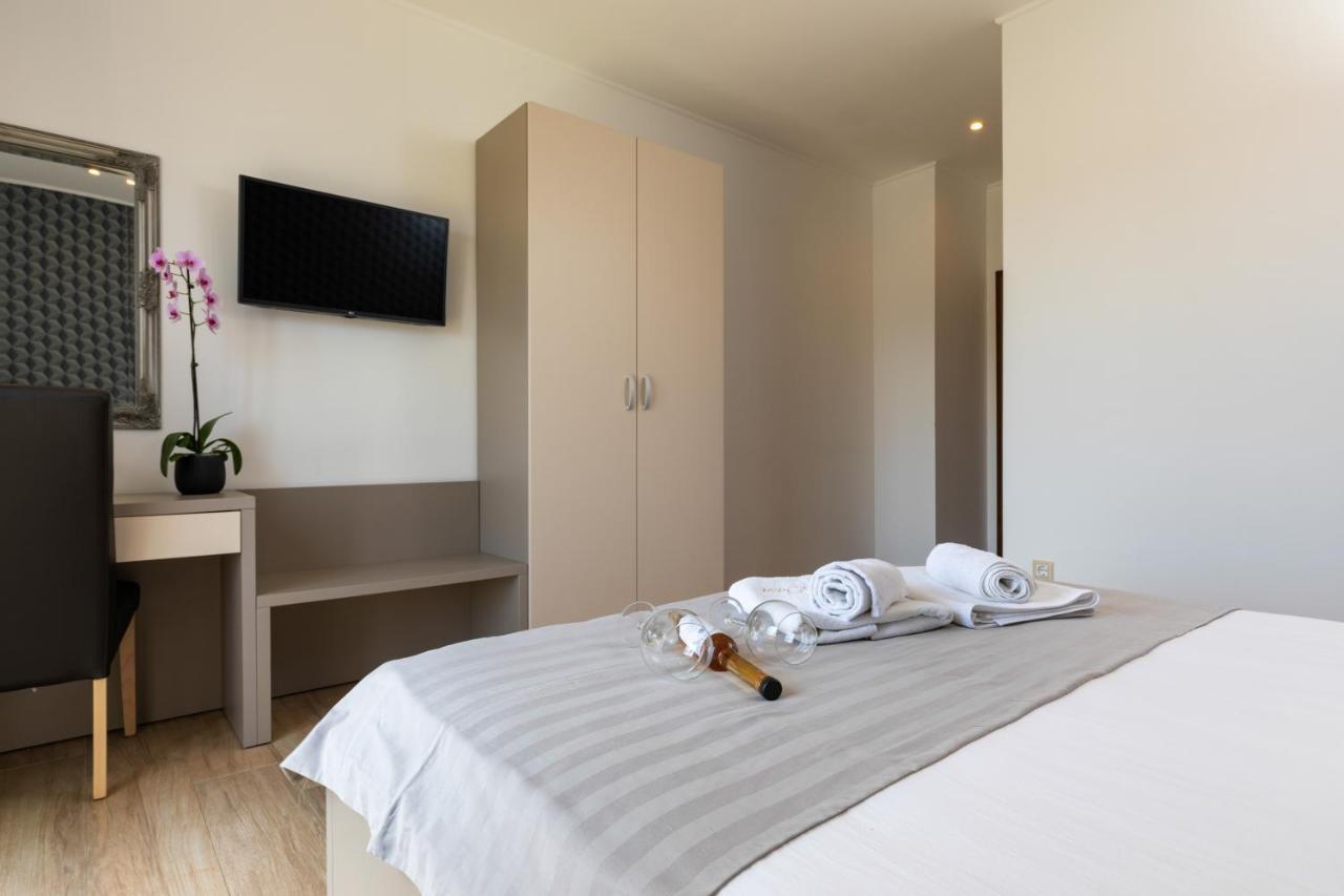 B&B Villa Oasa 1 罗维尼 外观 照片