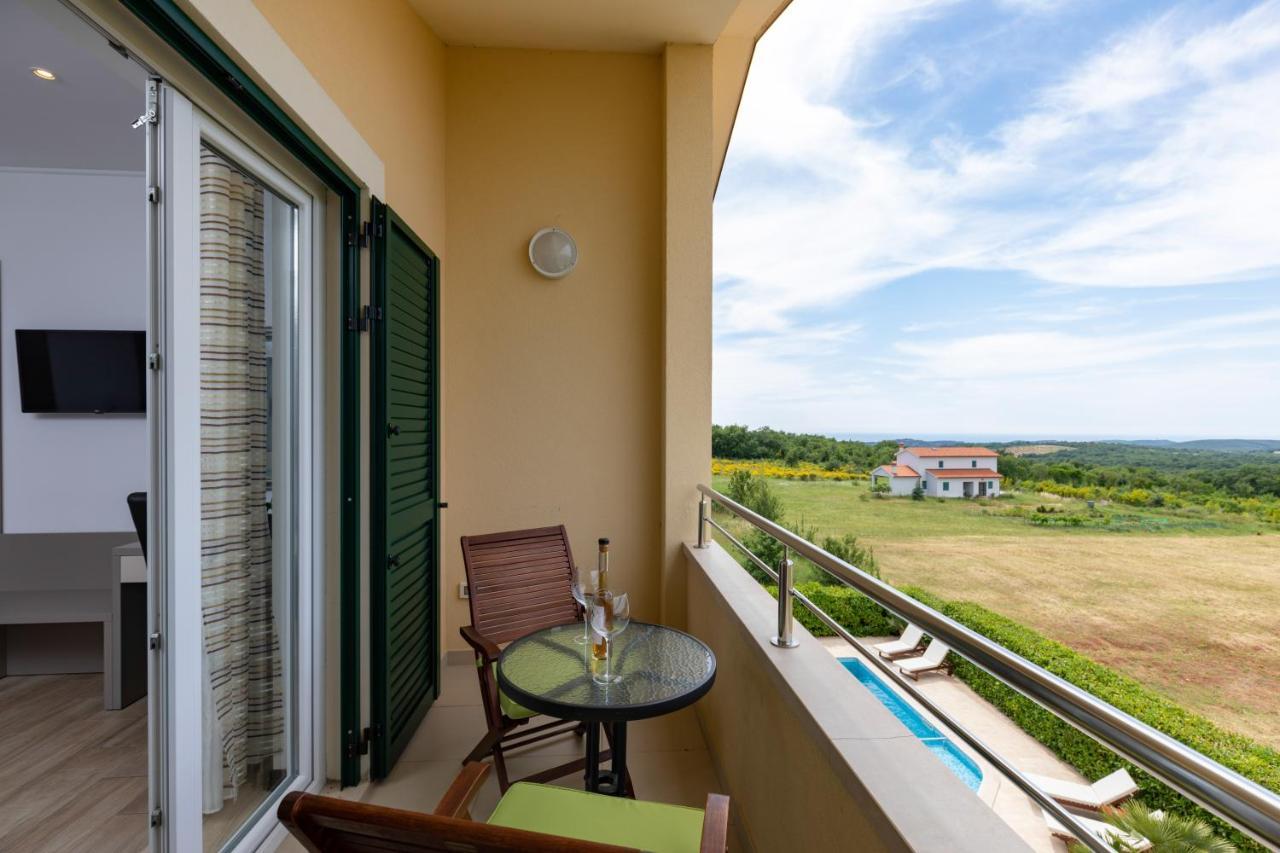 B&B Villa Oasa 1 罗维尼 外观 照片