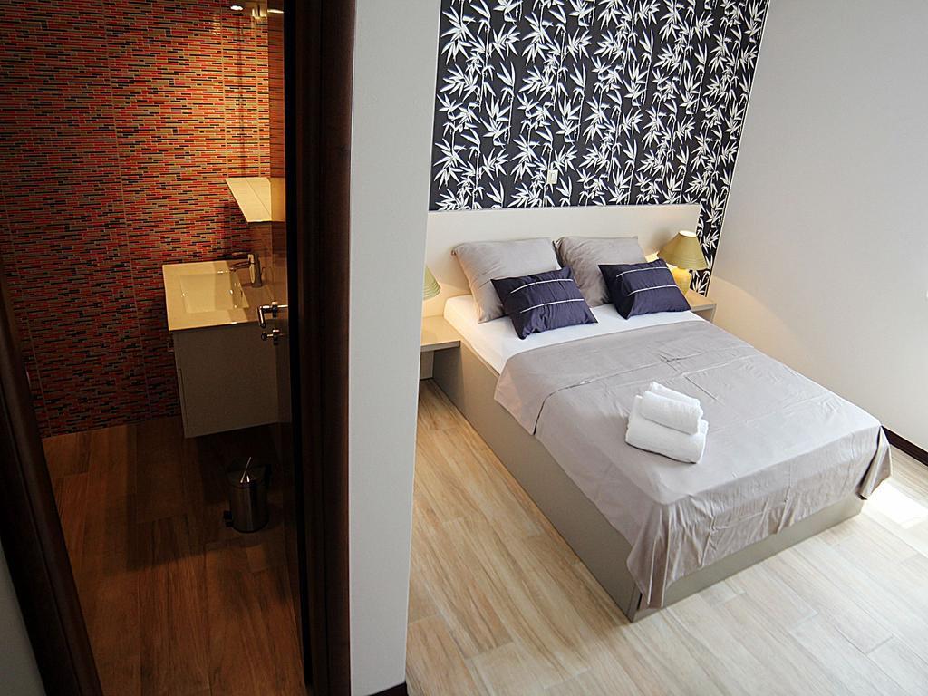 B&B Villa Oasa 1 罗维尼 外观 照片